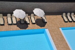 Sun deck