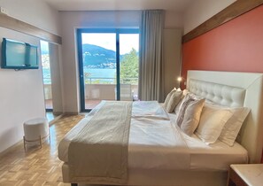 Superior Room, Lake View | Minibar, in-room safe, individually furnished, desk