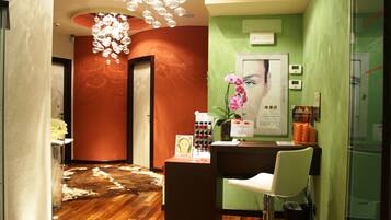 Welcome to our reception area, where a warm atmosphere and elegant design await.