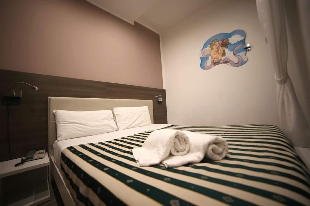 Economy Double Room