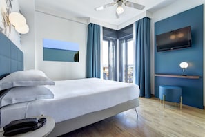 Standard-Doppelzimmer, 1 Queen-Bett, eingeschränkter Meerblick (Lettino da spiaggia incluso)