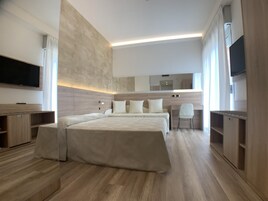 Minibar, caja de seguridad en la habitación, escritorio y wifi gratis 