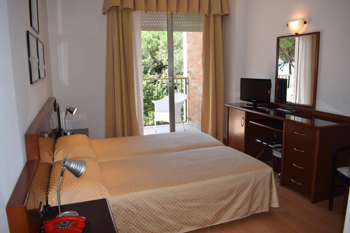 1 bedroom, minibar, in-room safe, desk