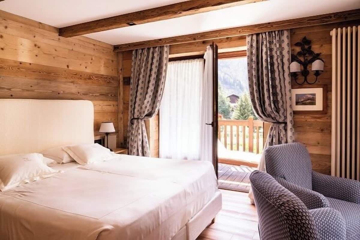 1 chambre, literie de qualité supérieure, couette en duvet d'oie