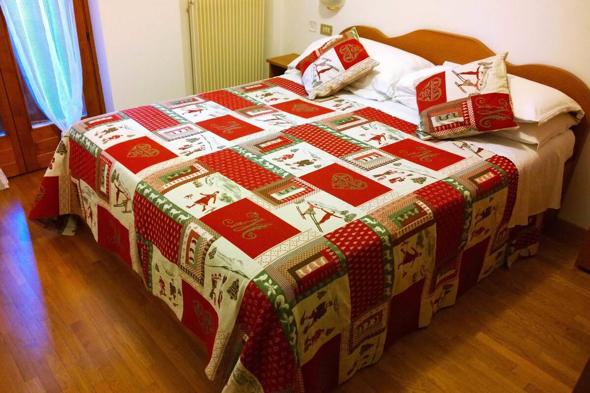 Apartment, 1 Bedroom, Annex Building | WiFi, individually furnished, bed sheets
