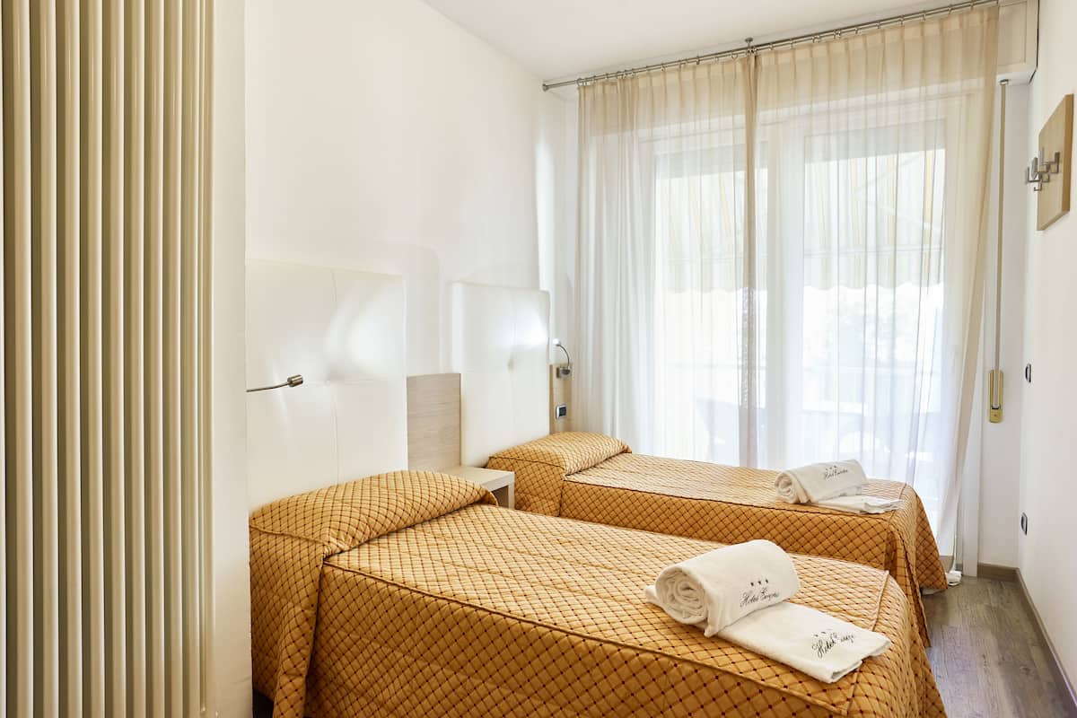Vierpersoonskamer | Italiaanse Frette-lakens, luxe beddengoed, donsdekens