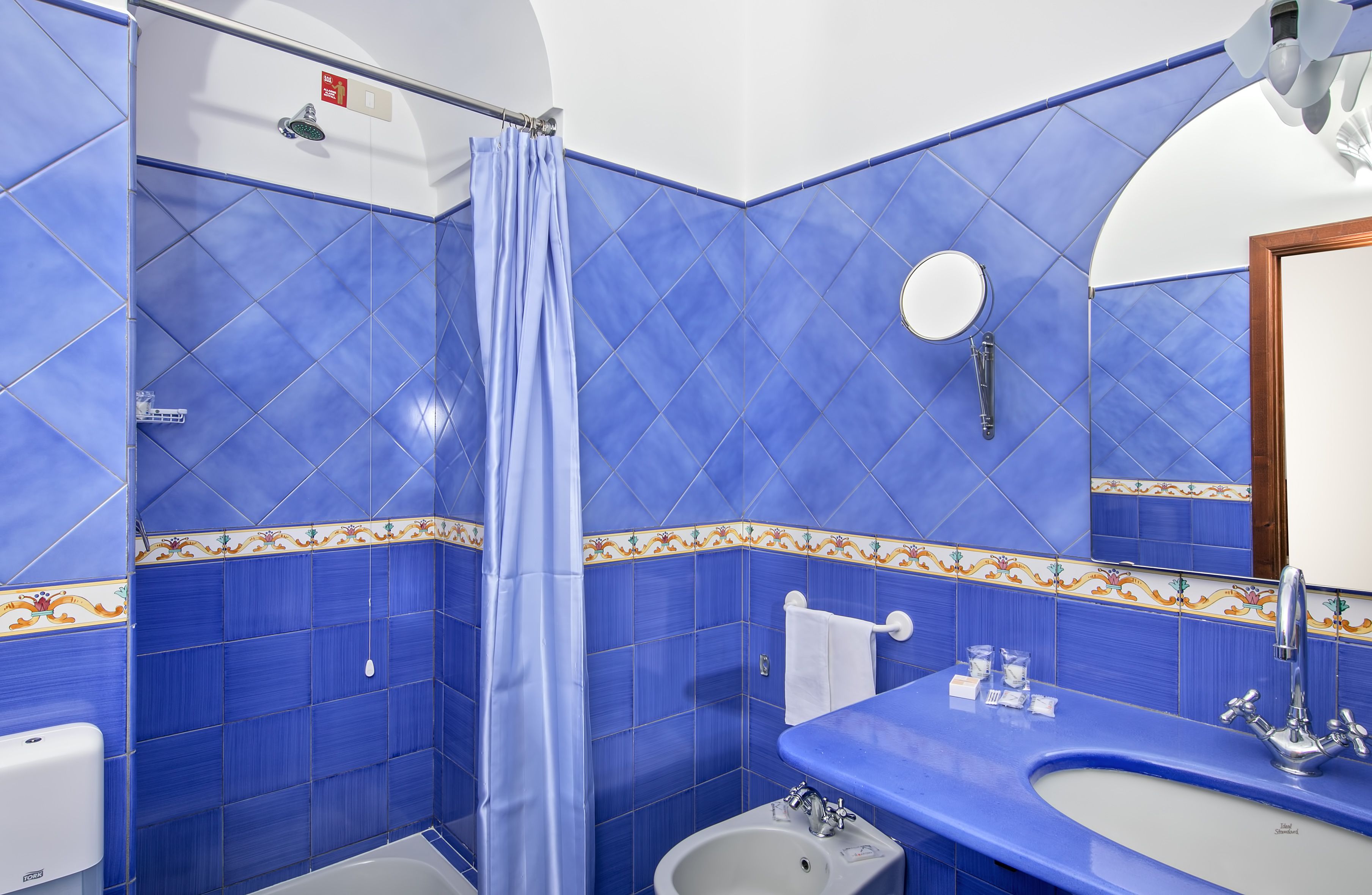 superior double room, terrace, sea view | bathroom | rainfall showerhead, hair dryer, bidet, towels