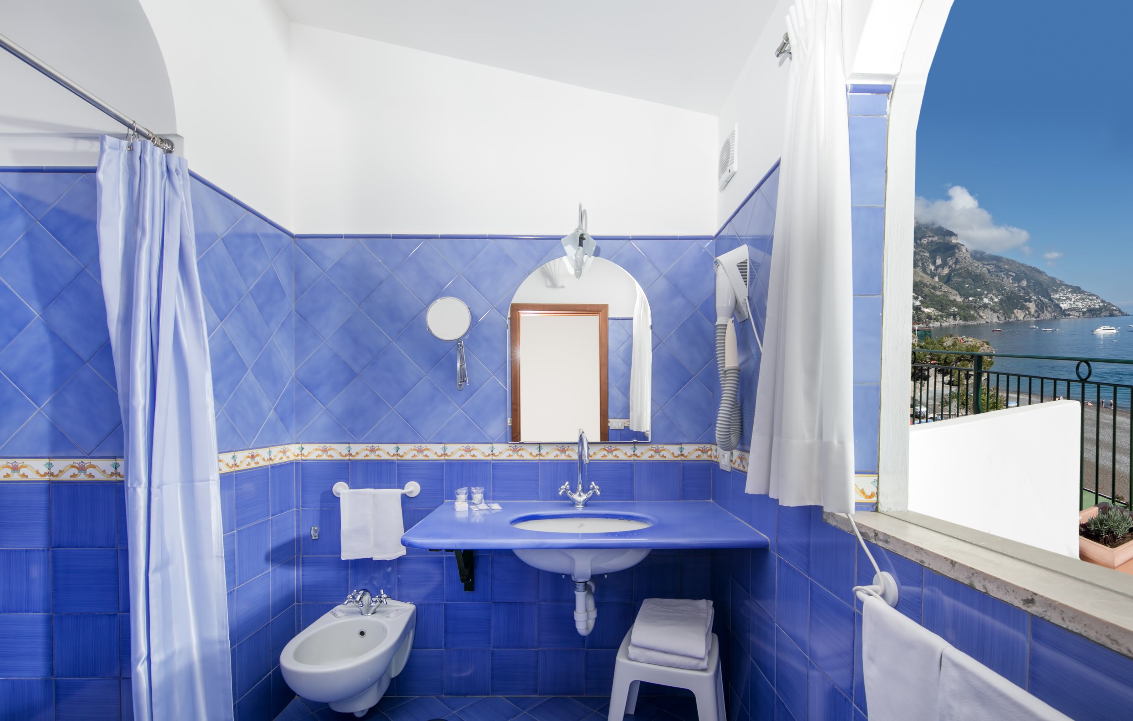 superior double room, terrace, sea view | bathroom | rainfall showerhead, hair dryer, bidet, towels