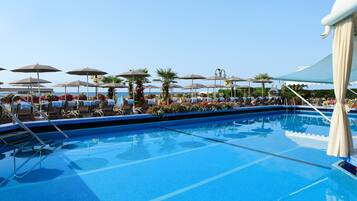 Outdoor pool, a rooftop pool, sun loungers