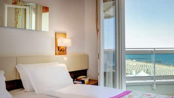 Literie hypoallergénique, minibar, coffres-forts dans les chambres