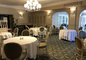 Café da manhã, almoço e jantar