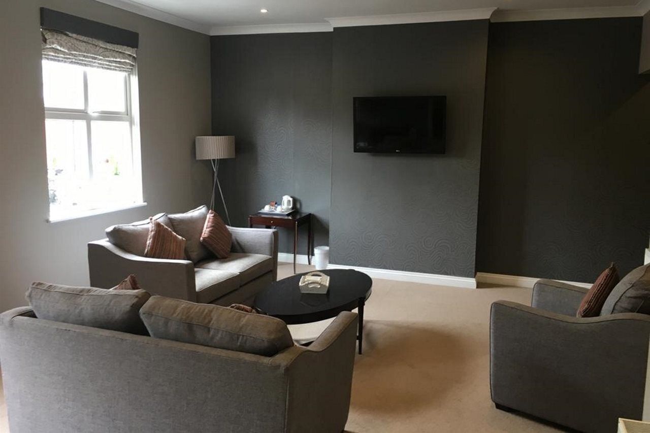 32-inch lcd tv with digital channels, tv