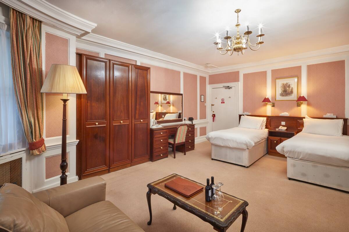 In-room safe, desk, iron/ironing board (on request), WiFi (free)