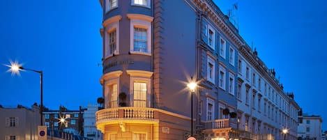 Fachada de la propiedad