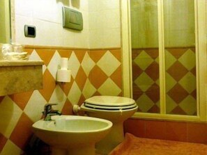 Hair dryer, towels - Hotel Fenicia (Rome)