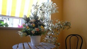 Unclassified image, 3 of 41, button - Hotel Fenicia (Rome)