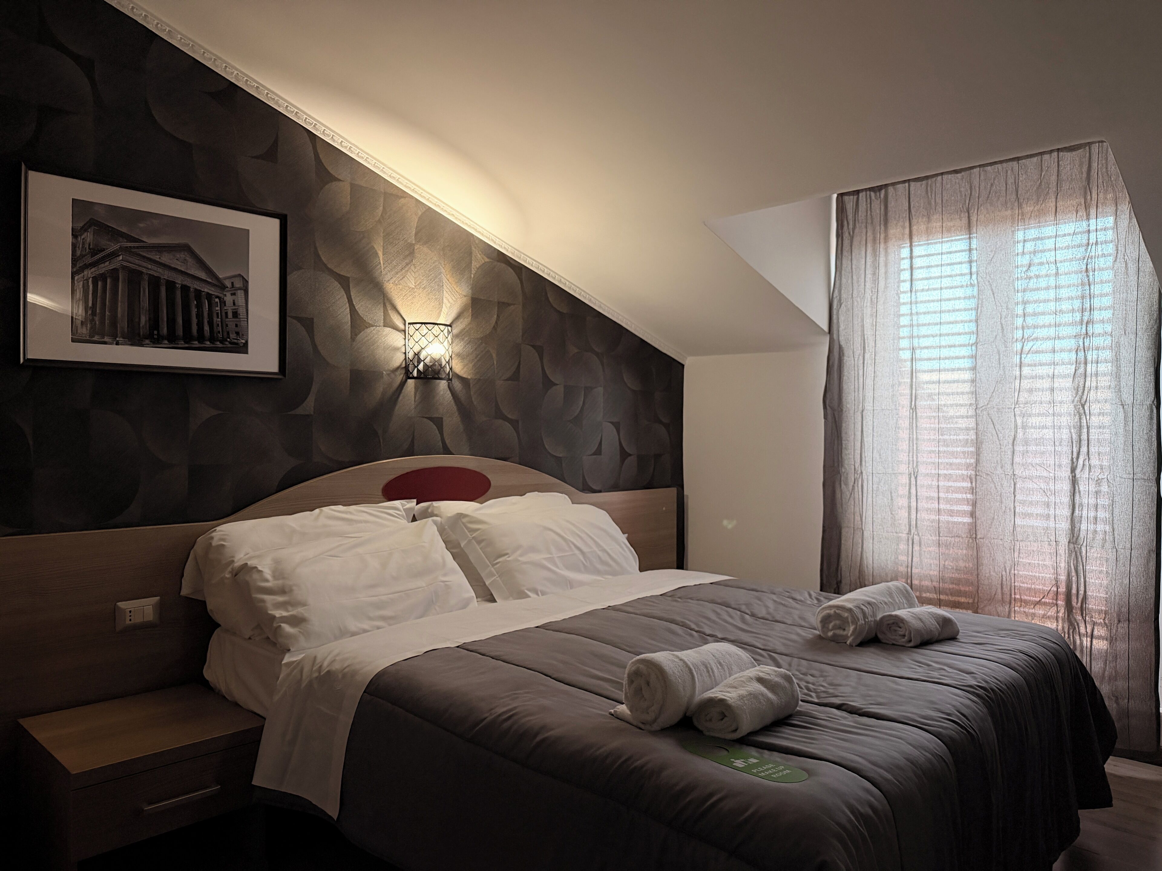 Double Room | In-room safe, desk, cribs/infant beds, free WiFi