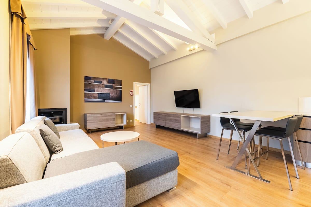 Superior Suite, 2 Bedrooms | 2 bedrooms, premium bedding, down duvets, minibar