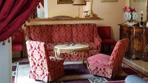 Interior detail - Hotel Alessandra (Palermo)