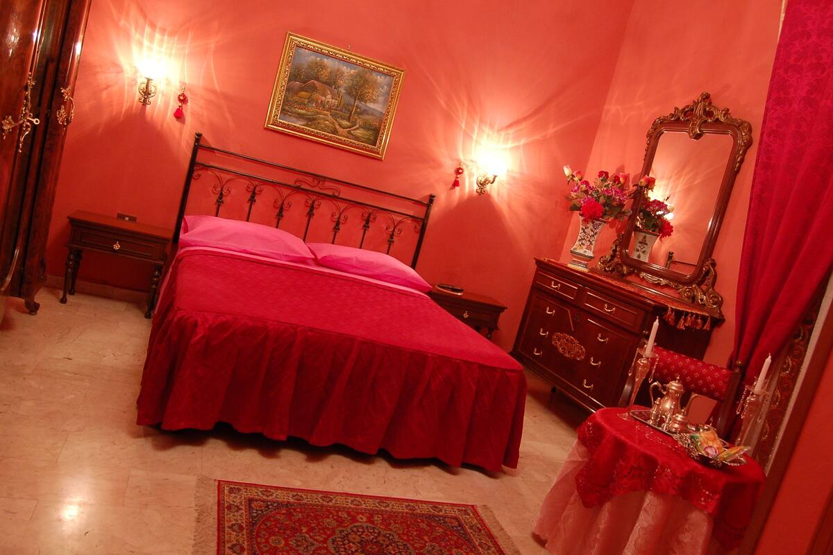Junior Suite | Premium bedding, down comforters, in-room safe, desk