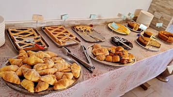 Tägliches inbegriffenes Frühstücksbuffet