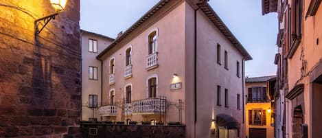 Majoituspaikan julkisivu