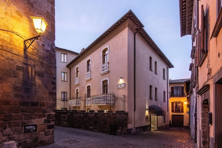 Facciata della struttura. Hotel Duomo
