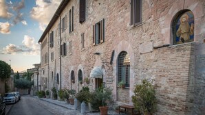 Exterior - Albergo Ancajani (Assisi)