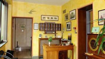 Hall