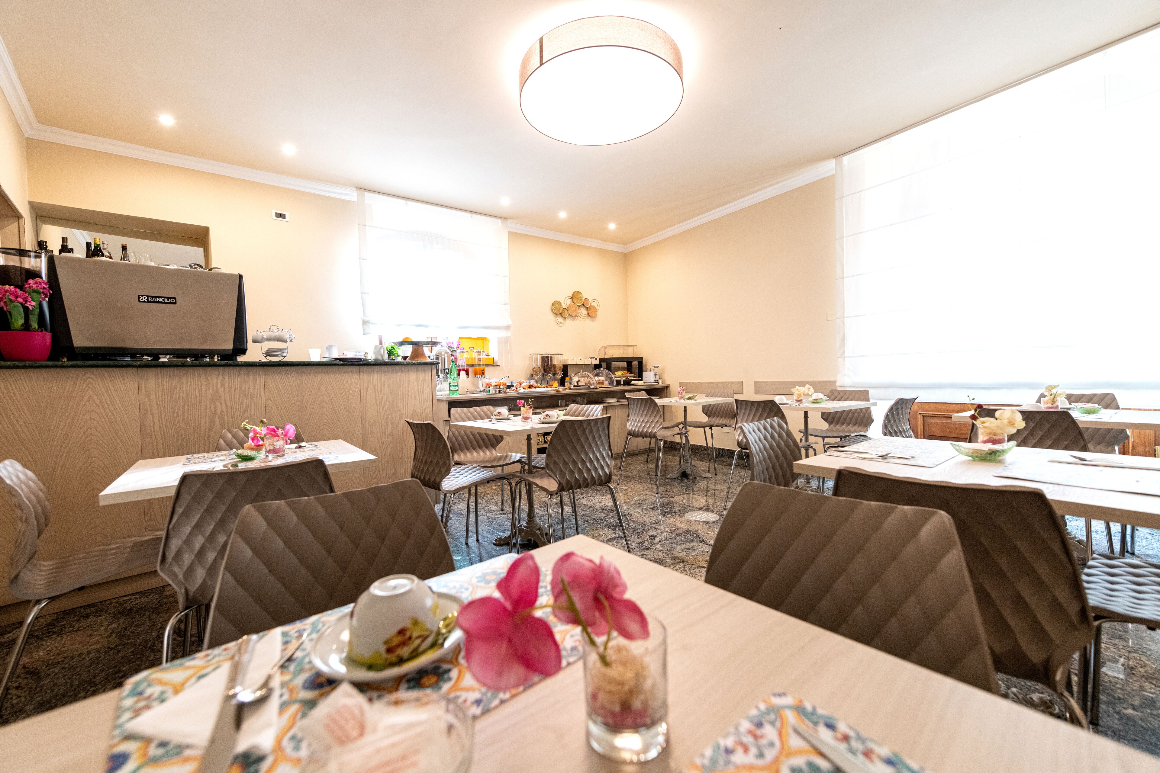 ห้องอาหารเช้า