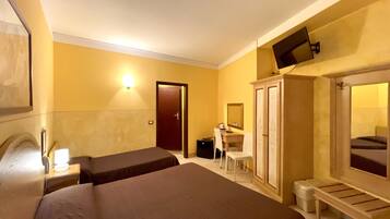 Standard-Dreibettzimmer