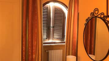 Habitación individual estándar | Sábanas italianas Frette, ropa de cama de alta calidad y edredón