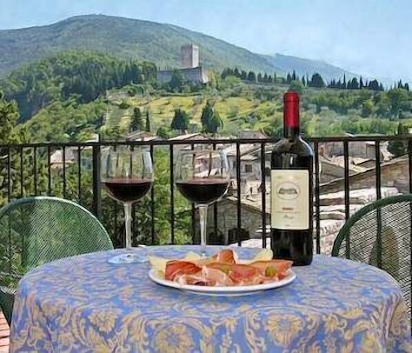 供应早餐、午餐和晚餐,意大利菜