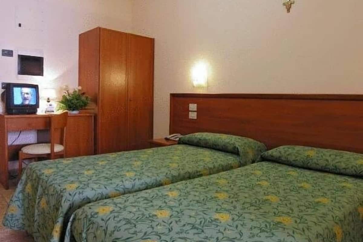 Desk, cribs/infant beds, rollaway beds