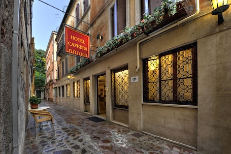Property entrance. Hotel Caprera