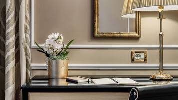 Classic Double Room | Down duvets, minibar, in-room safe, desk