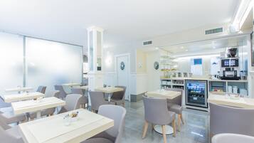 Daily buffet breakfast (EUR 13 per person)