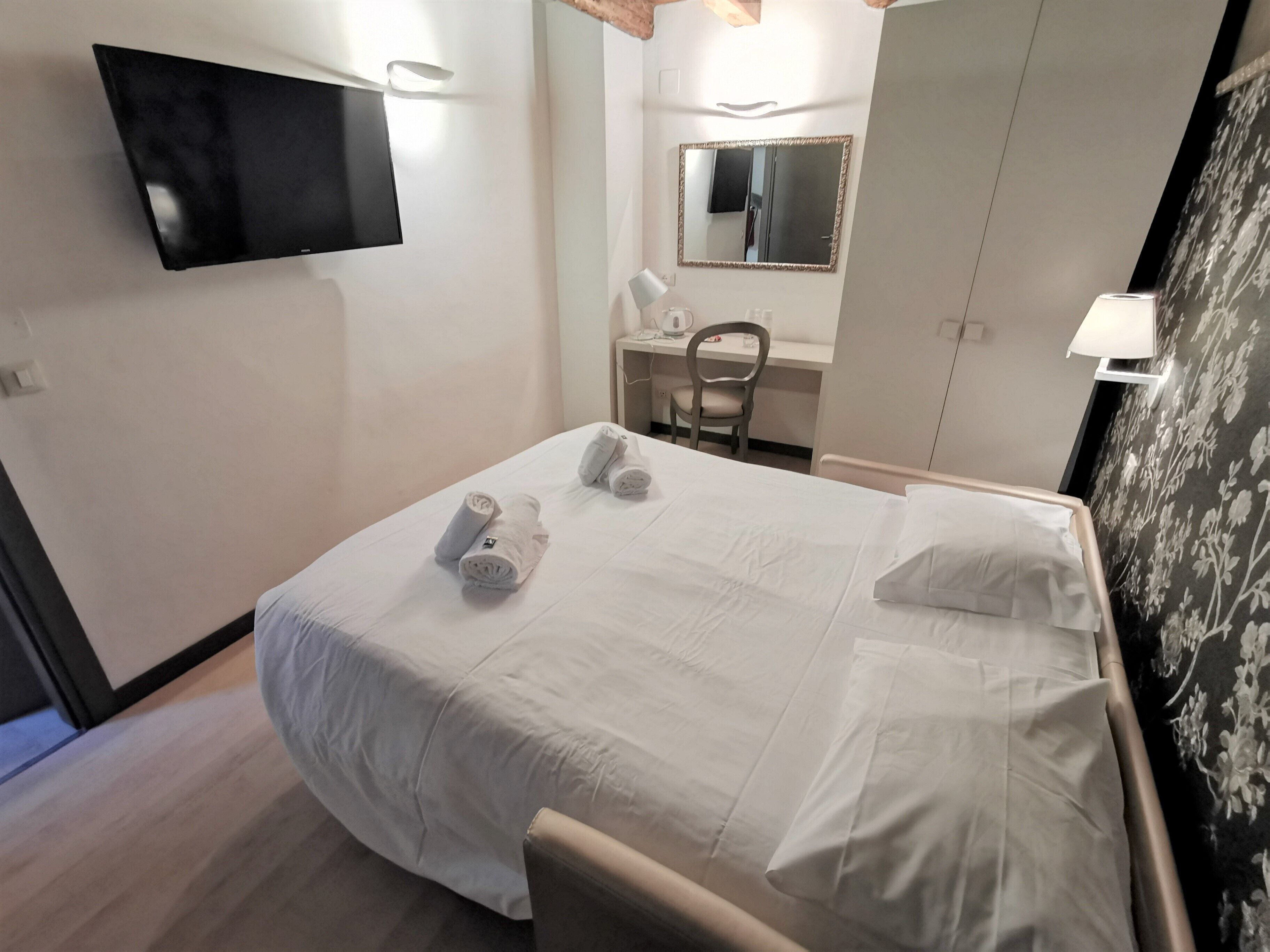 quadruple room, annex building | premium bedding, down duvets, in-room safe, cots/infant beds