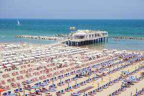 Beach - Resort Hotel Marinella (Gabicce Mare)