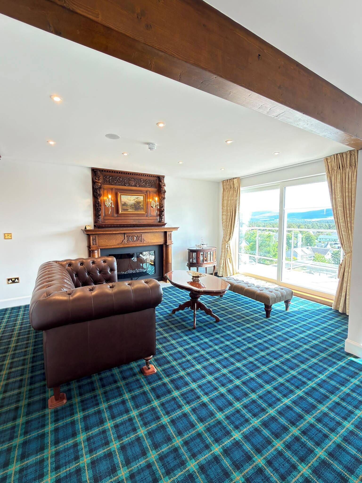 Suite | Living area