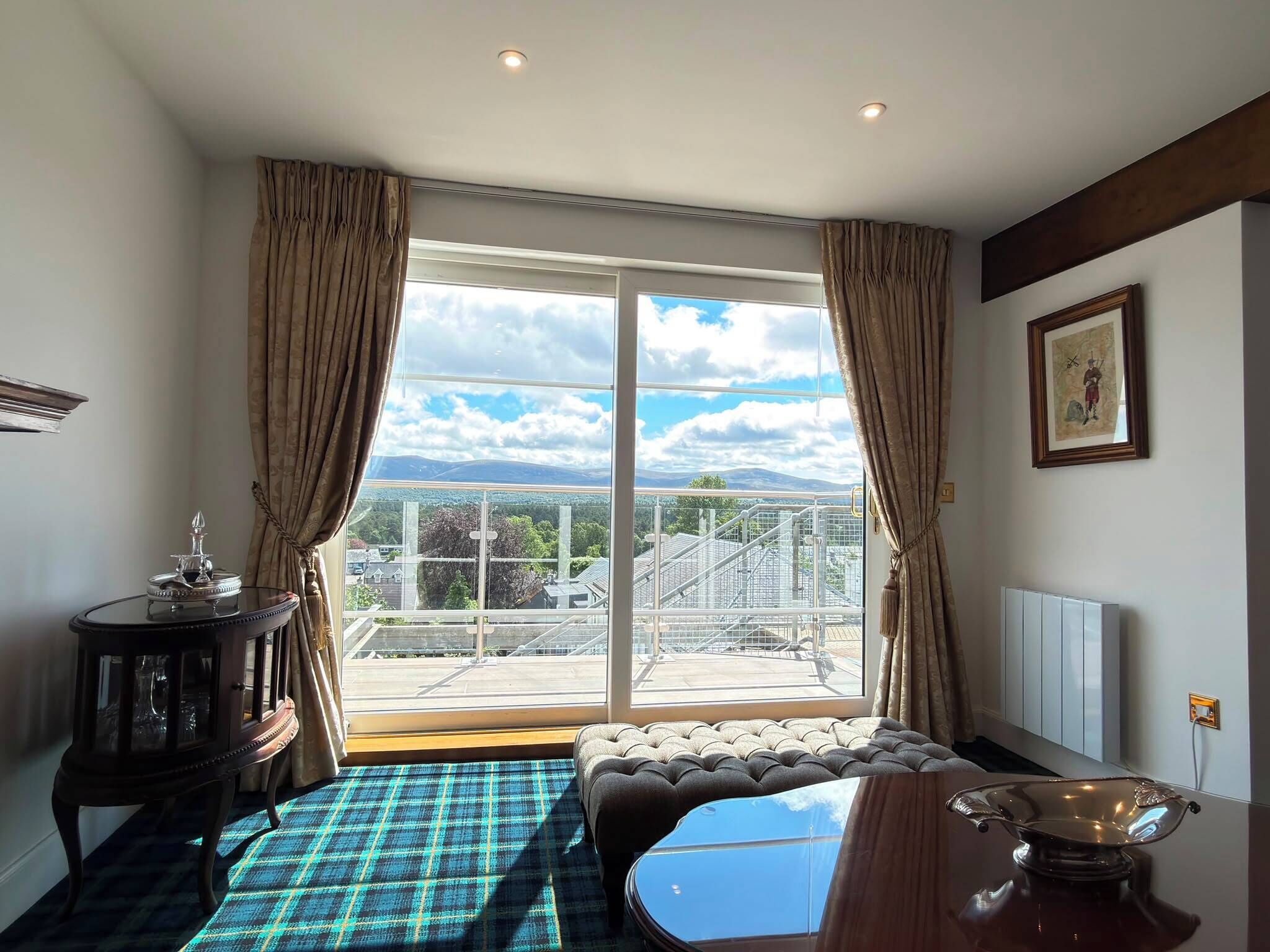 Suite | Living area