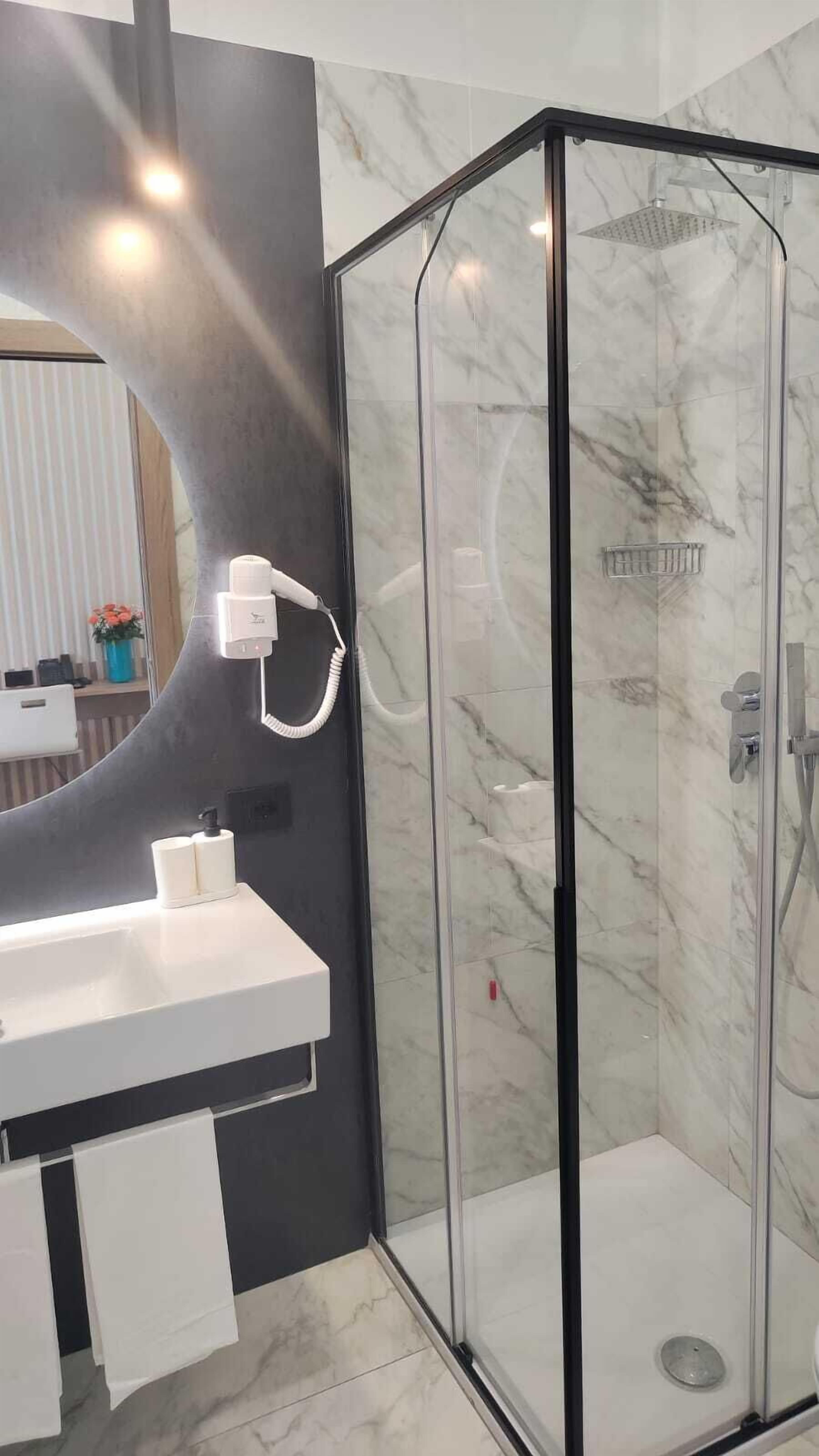 superior double room | minibar, in-room safe, desk, soundproofing