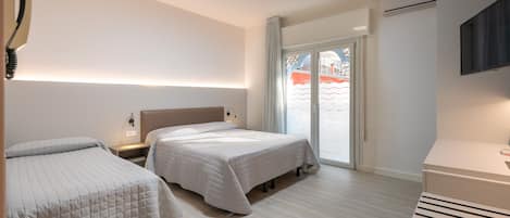 In-room safe, individually furnished, desk, cots/infant beds