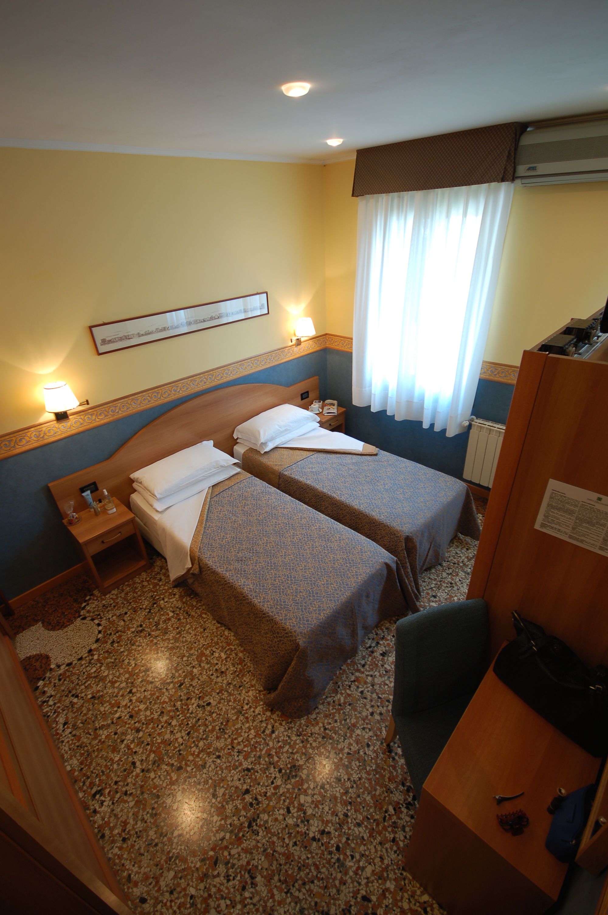 double room, 2 single beds, garden view | premium bedding, in-room safe, desk, soundproofing