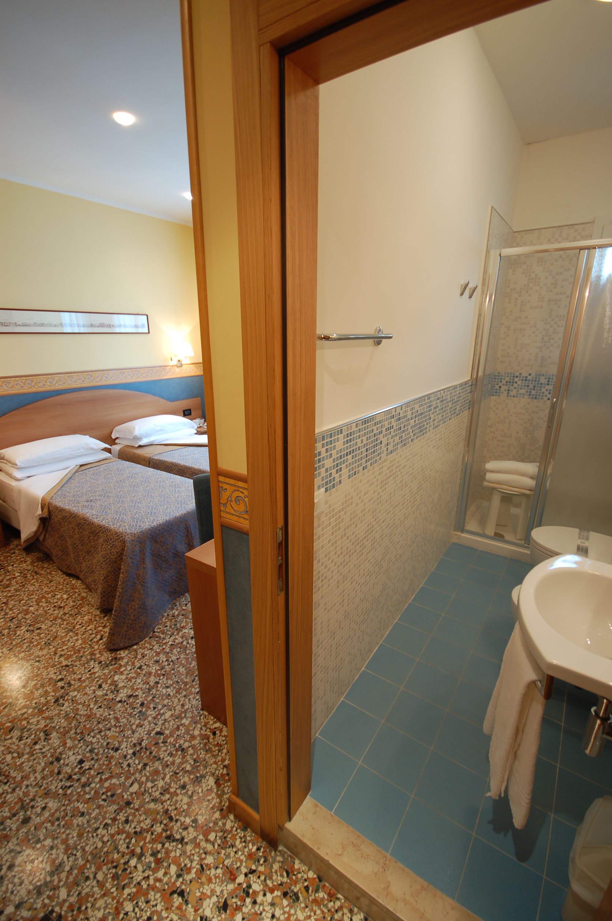 double room, 2 single beds, garden view | bathroom | rainfall showerhead, free toiletries, hair dryer, bidet
