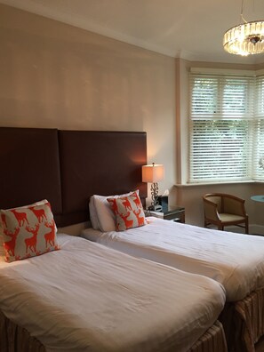 Twin Room | Free WiFi, bed sheets