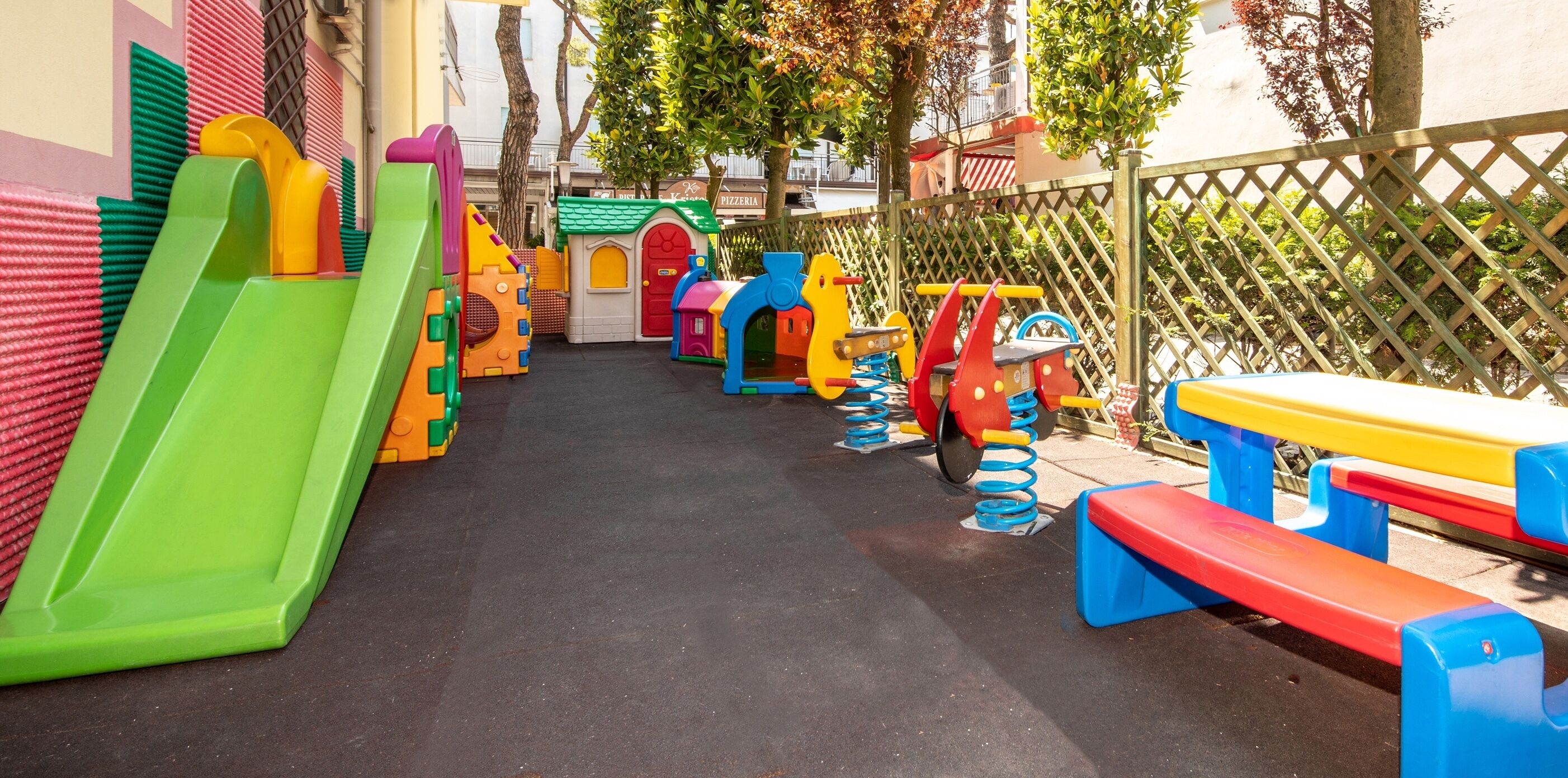 children’s play area – outdoor