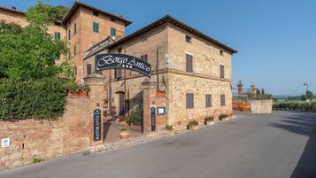 Facciata della struttura