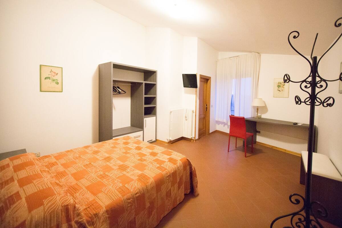 free rollaway beds, free wifi