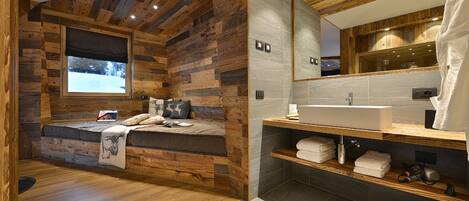 2 chambres, literie de qualité supérieure, couette en duvet d'oie